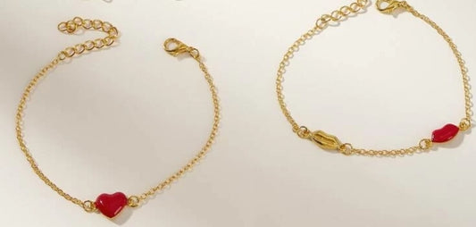 Kiss me bracelet  image 0