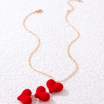 3 hearts necklace